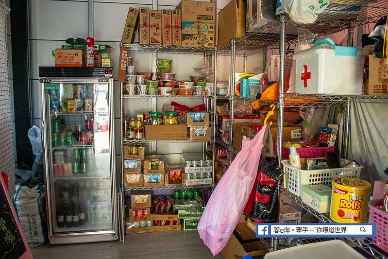 桃園-樂悠露營區～湖景第一排！水管小木屋、趣味遊戲場、戲水池、樂高積木牆 (16).jpg