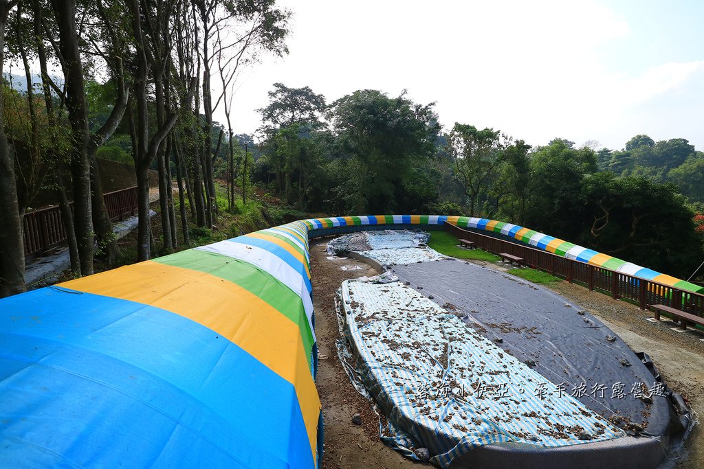 嘉義親子景點【半天岩紫雲寺滾輪溜滑梯】全台最長80公尺滾輪溜滑梯，快帶孩子來玩