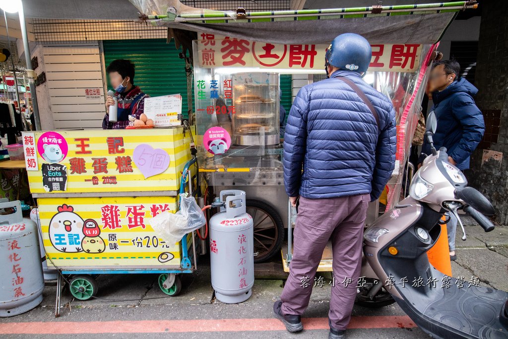 中壢【王記現煎麥餅紅豆餅】便宜到想哭！3個十元紅豆餅，回到過去25年前小時候物價，佛心車輪餅