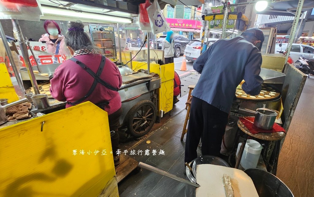 中壢【王記現煎麥餅紅豆餅】便宜到想哭！3個十元紅豆餅，回到過去25年前小時候物價，佛心車輪餅