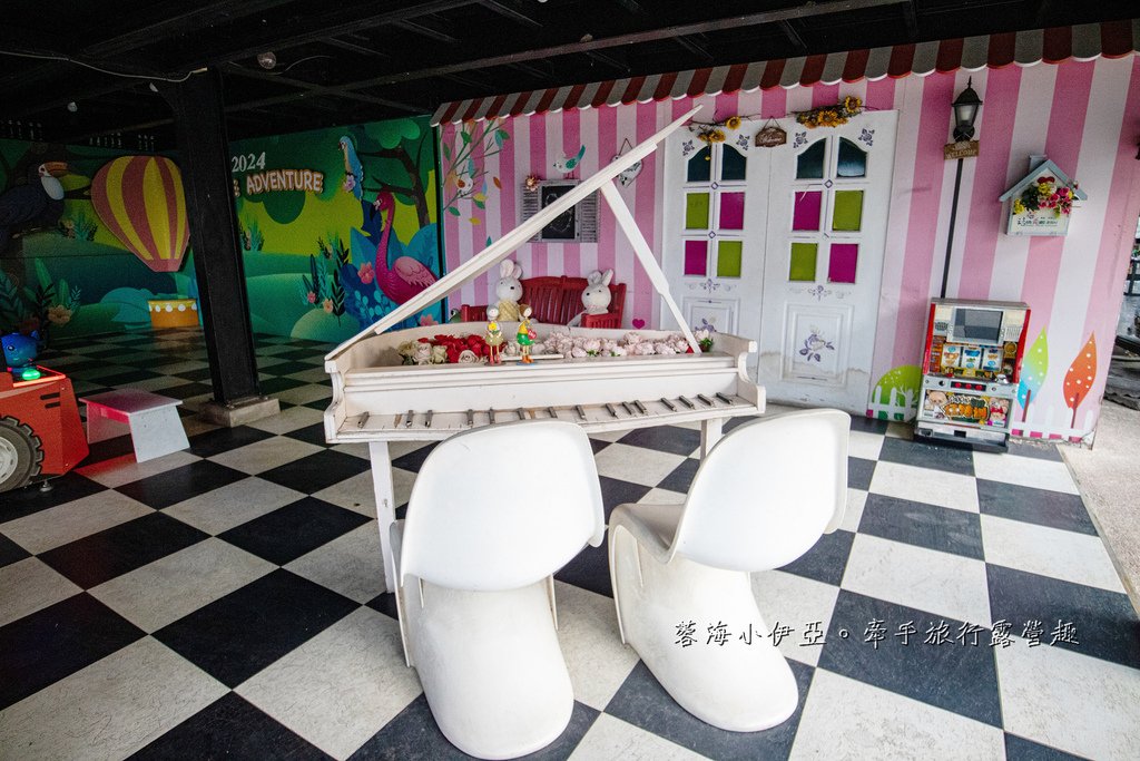 光住宿就很忙！嘉義【詩情花園渡假村露營車】一泊二食，一站式親子玩樂，高爾夫練習、煙火秀、放天燈、魔術表演、BBQ烤肉