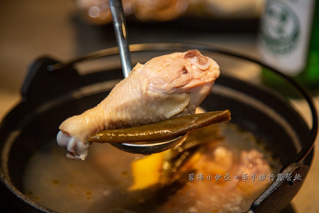 【狂一鍋-西門町店】台式火鍋扛霸子「狂一鍋」插旗西門町，平日指定鍋物 299 元起～霜淇淋吃到飽，天燈打卡新亮點