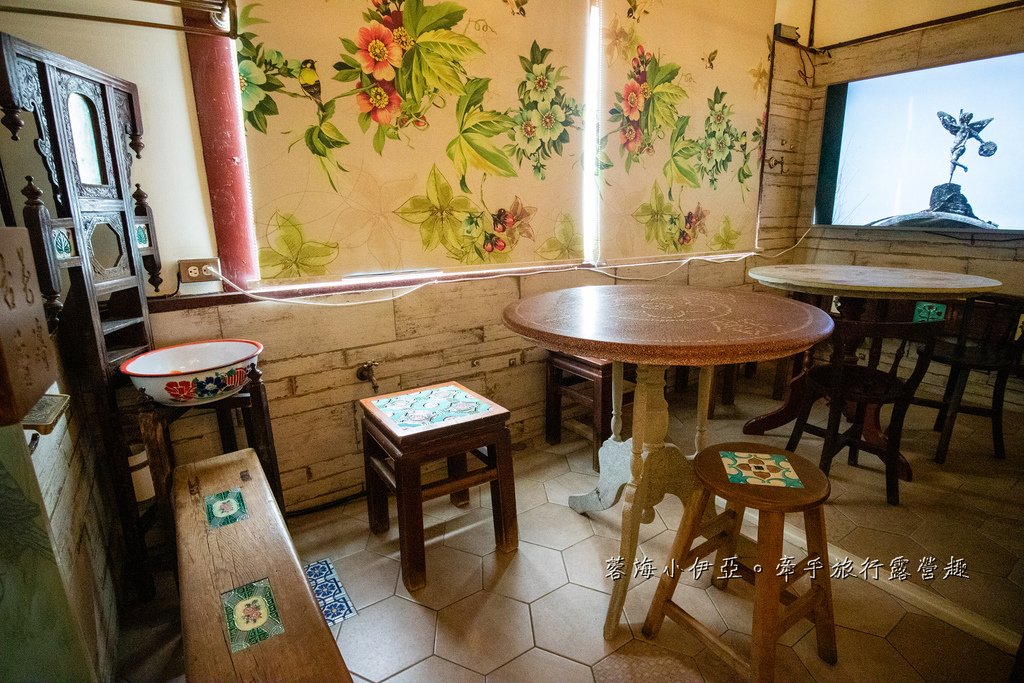 嘉義西區【台灣花磚博物館】全台唯一老宅花磚博物館，巨大花磚牆美拍、隱藏版拍照區，嘉義市火車站旁