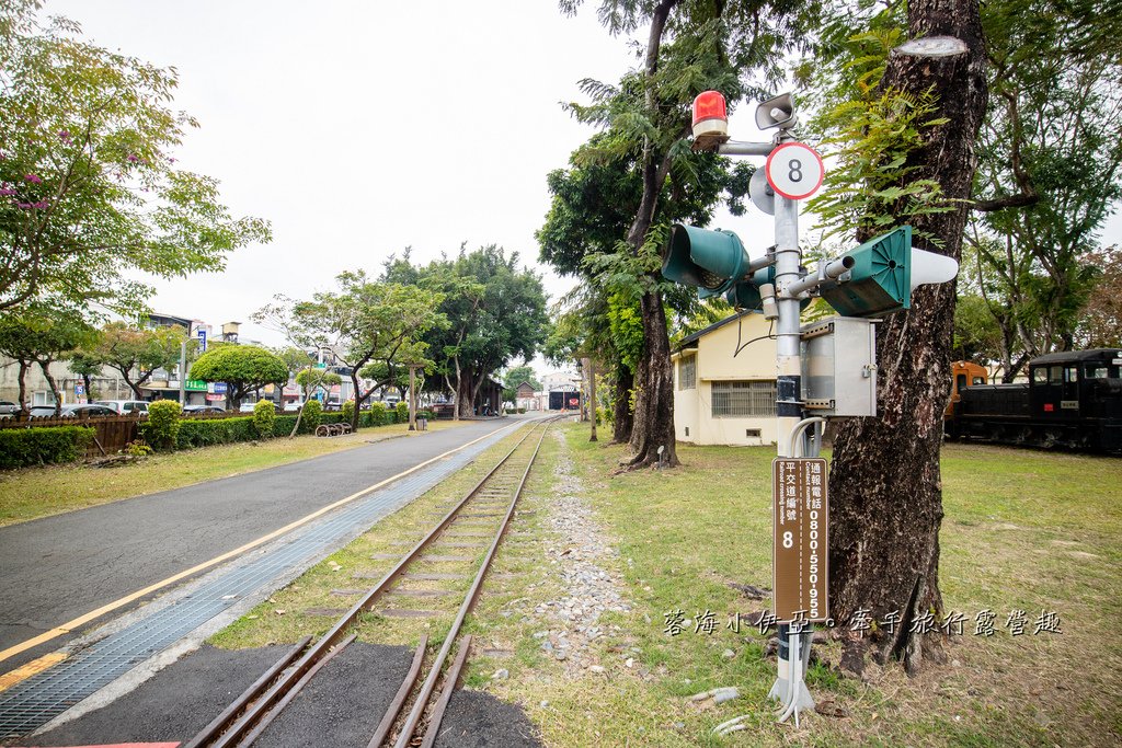 嘉義東區【阿里山森林鐵路車庫園區】搭百年檜木老火車，假日限定「檜來嘉驛」全台唯一檜木小火車，嘉義免門票景點