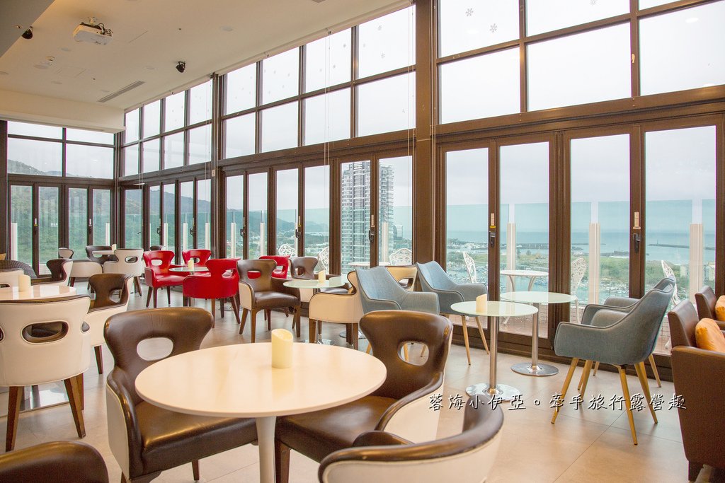 宜蘭頭城住宿【蘭陽烏石港海景酒店】龜山島海景飯店，星空看海吧、烤鴨大餐、早餐多到不知道吃什麼