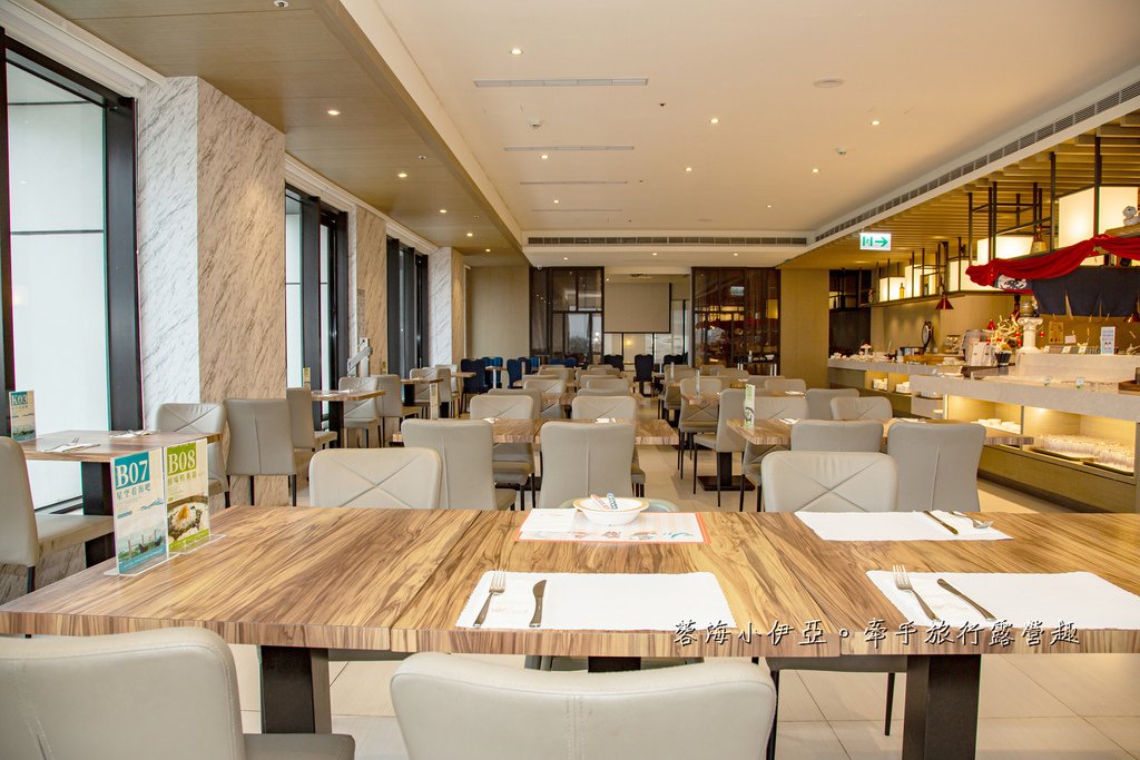 宜蘭頭城住宿【蘭陽烏石港海景酒店】龜山島海景飯店，星空看海吧、烤鴨大餐、早餐多到不知道吃什麼