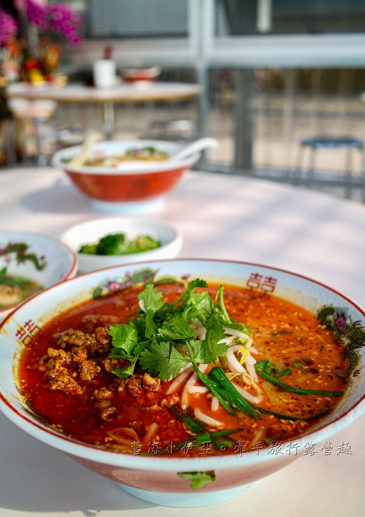 苗栗後龍【栗園米食】美麗玻璃屋內吃「國宴粄條」，在台深耕30年榮獲「國宴」指定品牌，也有宅配服務
