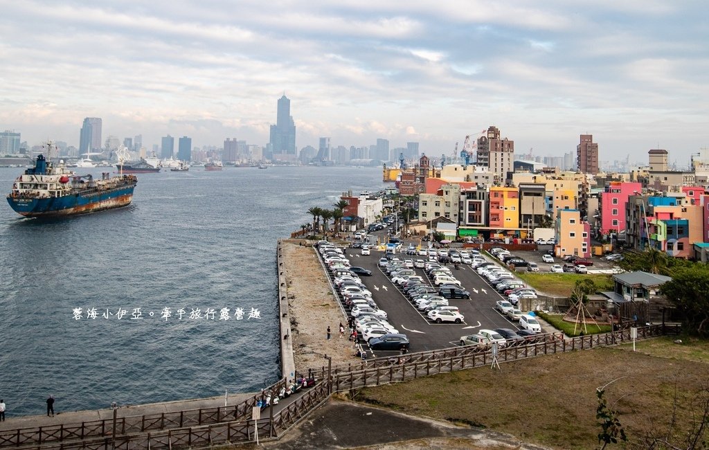 【高雄燈塔(旗津旗后燈塔)】秒飛韓國釜山！夢幻彩繪屋、無敵港景、咖啡廳，全台唯一白色八角燈塔