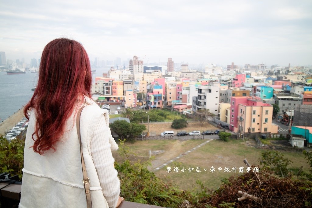 【高雄燈塔(旗津旗后燈塔)】秒飛韓國釜山！夢幻彩繪屋、無敵港景、咖啡廳，全台唯一白色八角燈塔