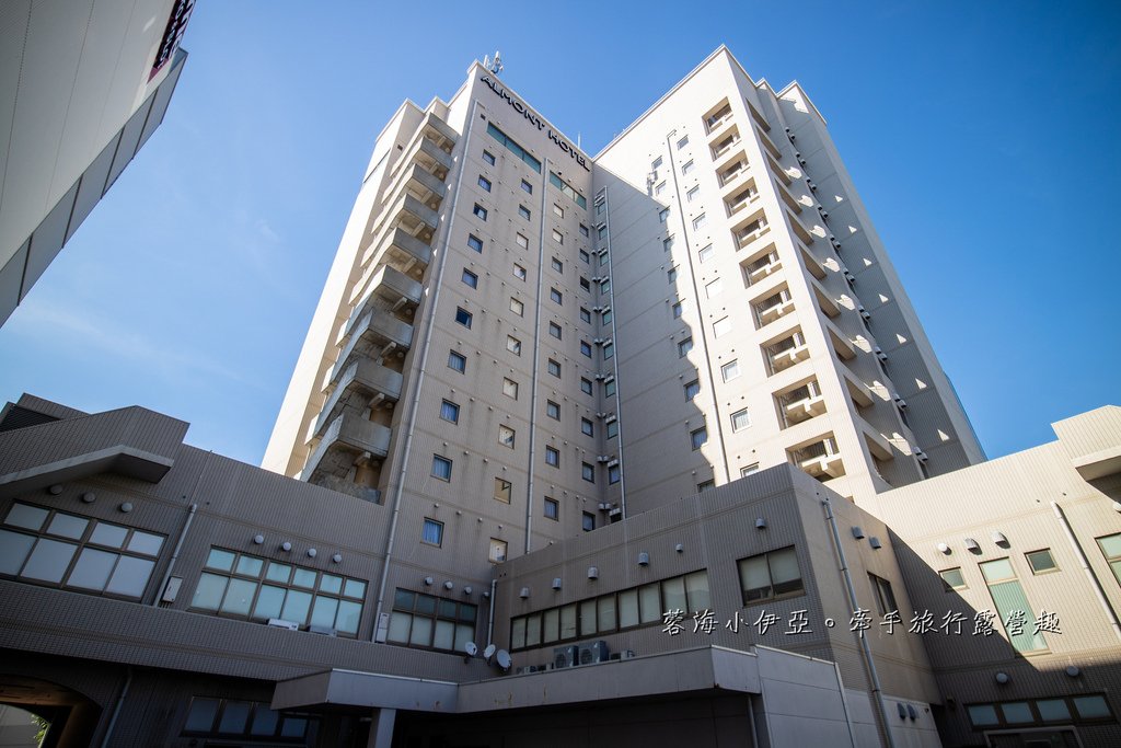 沖繩平價飯店【Almont Hotel Naha Omoromachi 那霸歌町阿爾蒙特飯店】每晚只要1XXX元，近歌町單軌電車站
