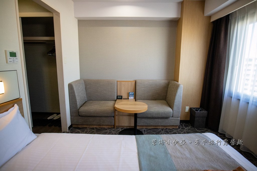沖繩平價飯店【Almont Hotel Naha Omoromachi 那霸歌町阿爾蒙特飯店】每晚只要1XXX元，近歌町單軌電車站