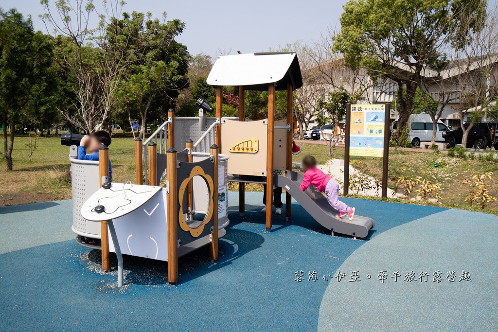 南投特色公園【草屯酷比親子運動公園】3層樓高的貨櫃溜滑梯、滾輪溜滑梯、滑步車賽道