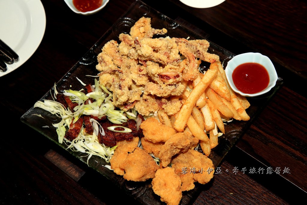 嘉義親子住宿【嘉楠風華酒店】兩層樓親子館、金屬旋轉不鏽鋼溜滑梯、寵物友善住宿、露天酒吧