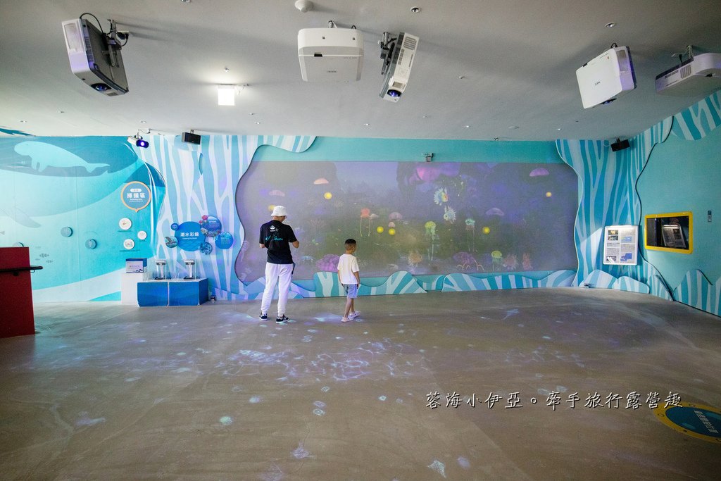 2025基隆新景點【潮境智能海洋館】七米巨型魚缸的超大魟魚，門票資訊、交通方式、停車資訊，附近景點一日遊規劃