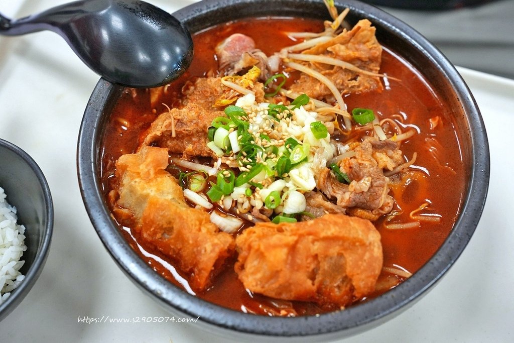 高雄-成順水煮肉片&amp;酸菜魚專賣(熱河店)✔一個人也能獨享酸菜
