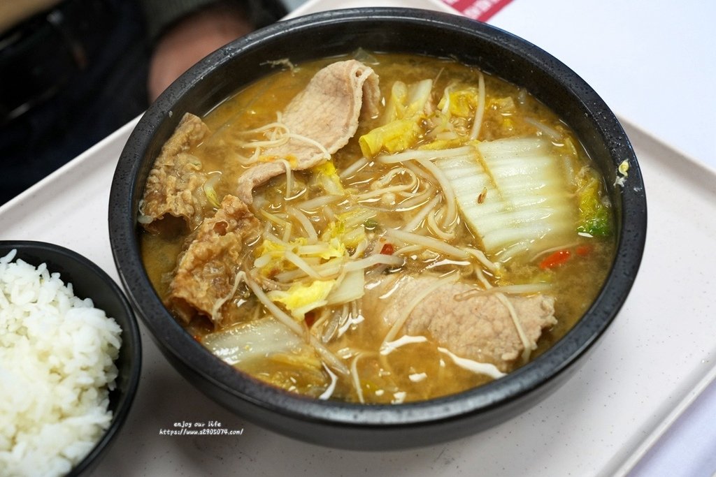 高雄-成順水煮肉片&amp;酸菜魚專賣(熱河店)✔一個人也能獨享酸菜