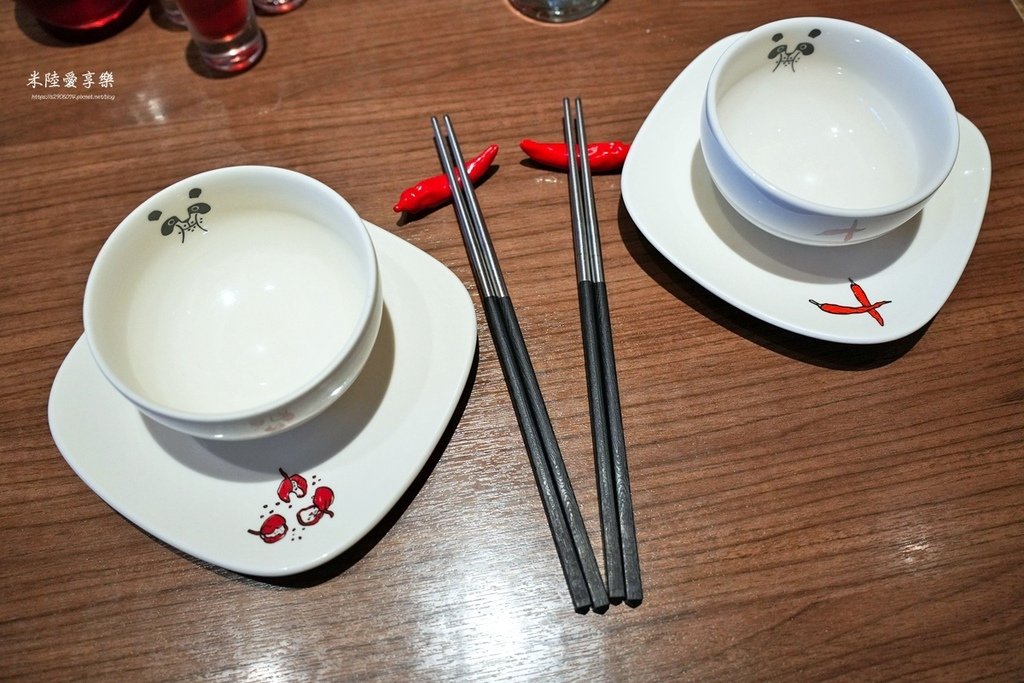 竹北-開飯川食堂➤開飯X鄭智善聯名新品✔麻辣奶油金絲蝦球✔鳥