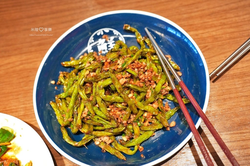竹北-開飯川食堂➤開飯X鄭智善聯名新品✔麻辣奶油金絲蝦球✔鳥