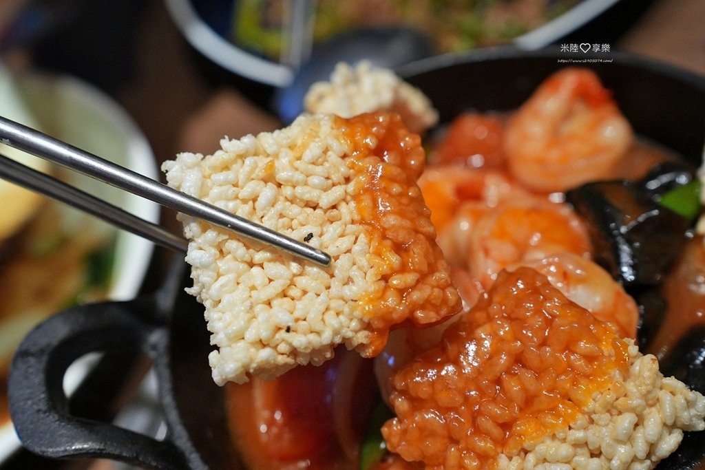 竹北-開飯川食堂➤開飯X鄭智善聯名新品✔麻辣奶油金絲蝦球✔鳥