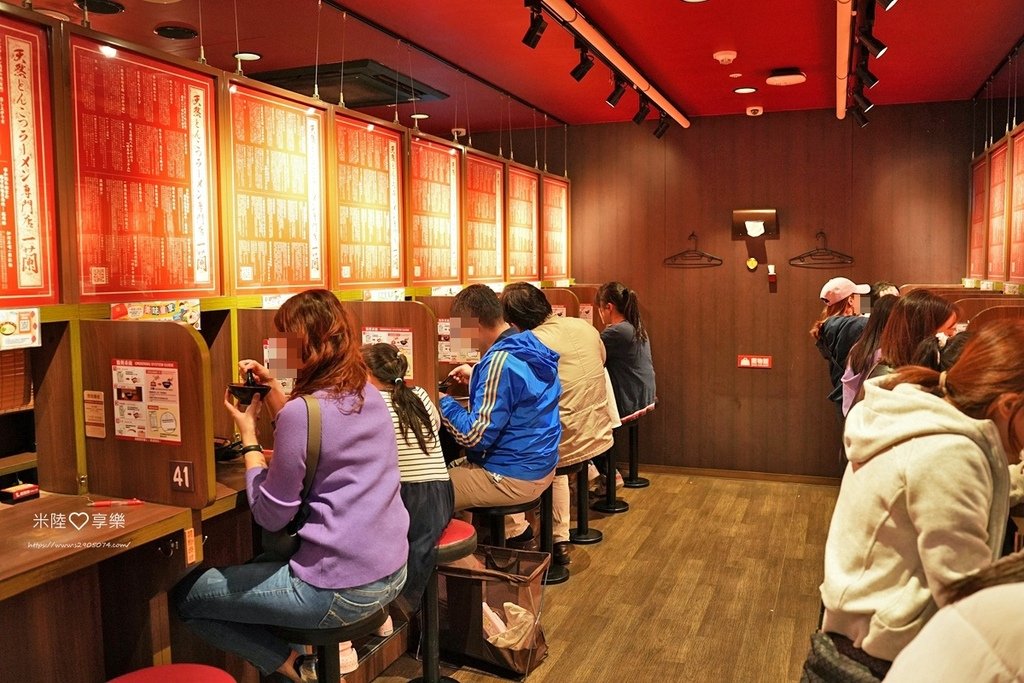 台北信義新天地 A11 ✔一蘭拉麵✔Pokémon Cent