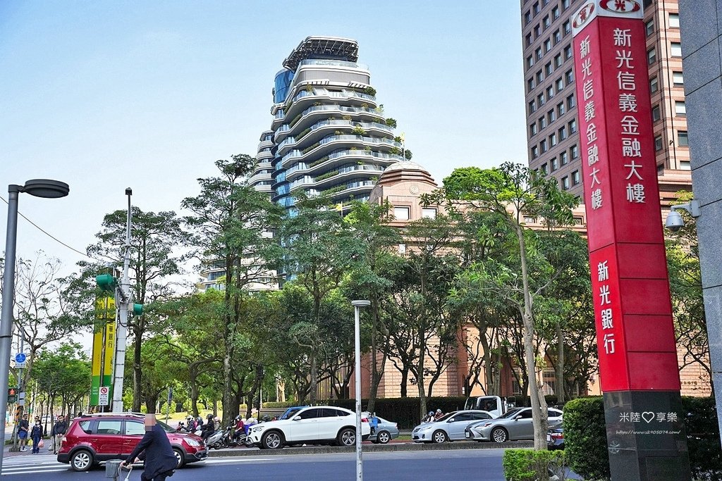 台北信義新天地 A11 ✔一蘭拉麵✔Pokémon Cent