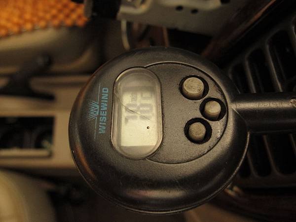 MAZDA TRIBUTE 2.0冷氣處理