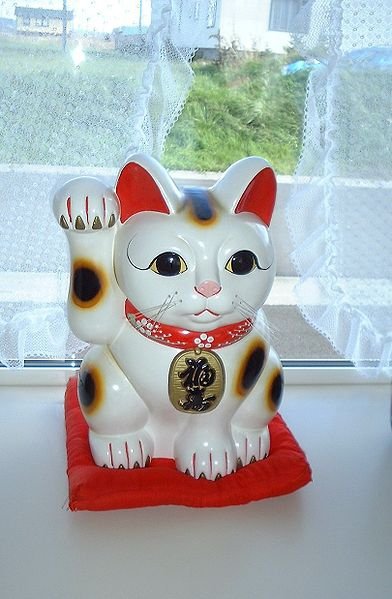 392px-Maneki-neko-ja.jpg