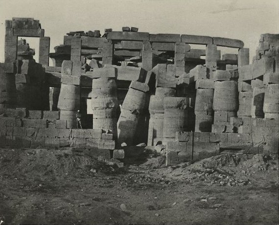 Thèbes. Palais de Karnak, salle hypostyle prise au nord, 1850
