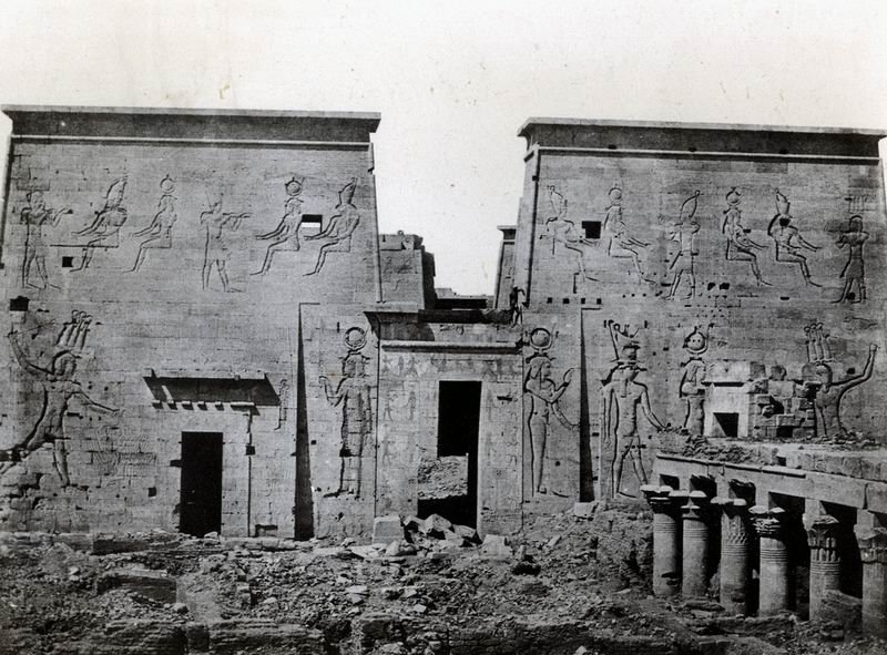 Nubie. Grand Temple d&apos;Isis, à Philœ, dromos et pylones, 1850