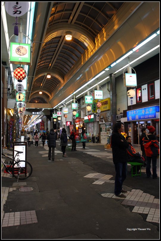 狸小路商店街(Tanukikoji Shopping Arcade)01