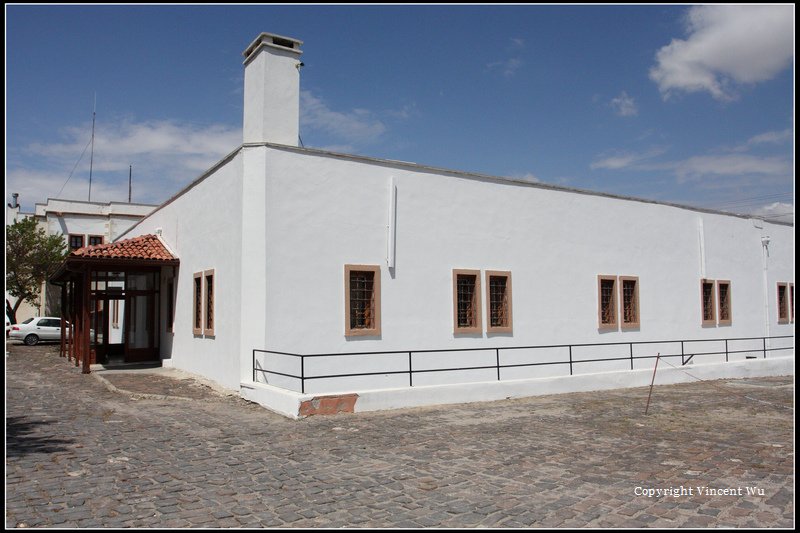 BAZAAR 54_01