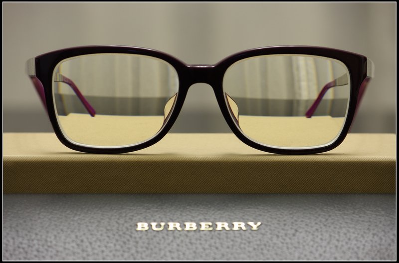 BURBERRY70