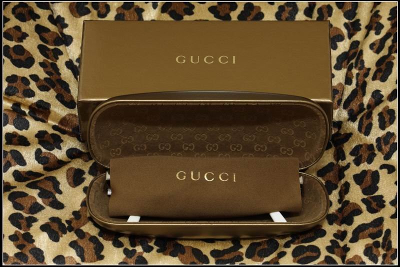 GUCCI03