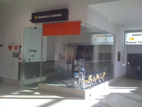 australian.customs.1.jpg
