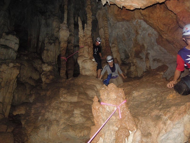 005-03-20130824-Crystal Cave-Sunny.JPG