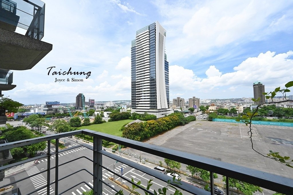台中七期勇建市政依蝶裝潢景觀豪宅 (2).JPG
