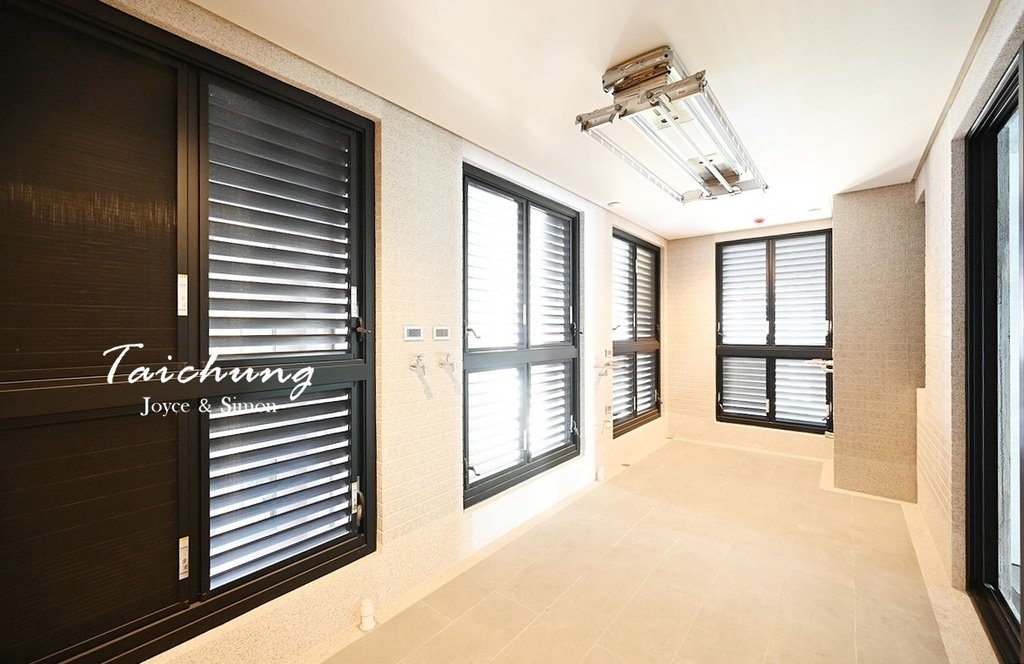 台中七期聯聚泰和新屋朝南全新未住豪宅國家歌劇院市政北一路 (5).JPG