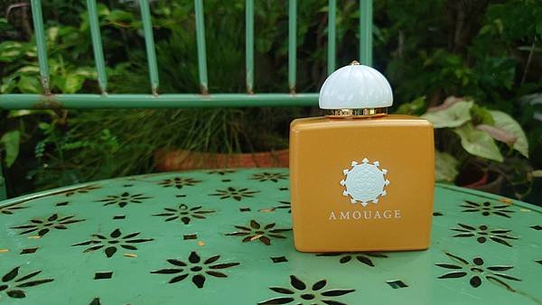 AMOUAGE Beach Hut 逐浪