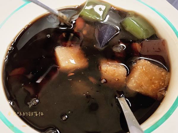 【高雄三民】白泡泡豆花店 | 古早味木瓜簽好懷舊，還有少女最