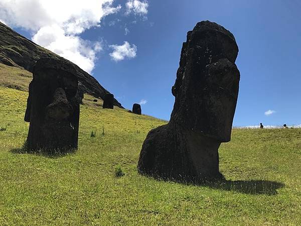 79Rano Raraku.JPG