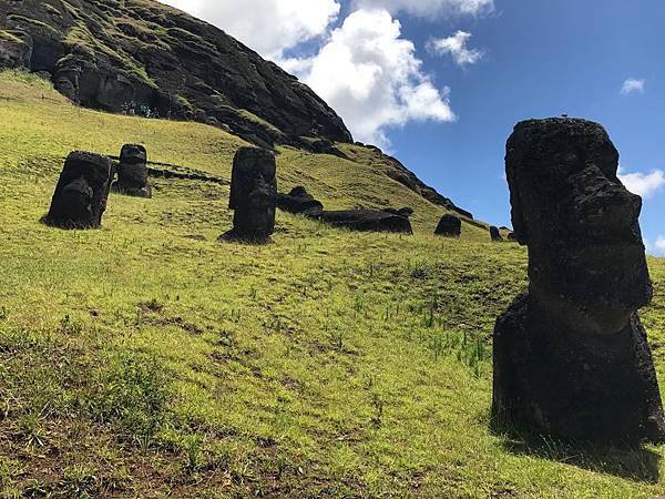 81Rano Raraku.JPG