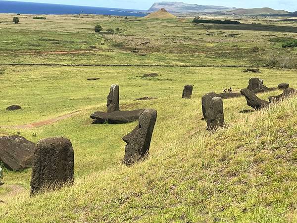 98Rano Raraku.JPG