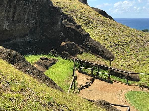 100Rano Raraku.JPG