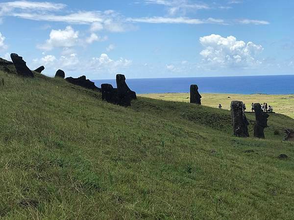 107Rano Raraku.JPG