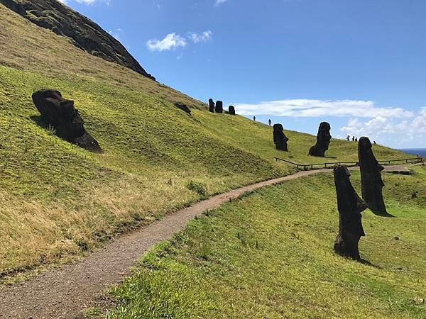 72Rano Raraku.JPG