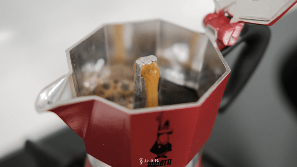 等一個人咖啡中深焙綜合南-北義兩種豆 羅曼紅摩卡壺 摩卡壺推薦 手沖咖啡 咖啡代理商 賽的日札_-25.png