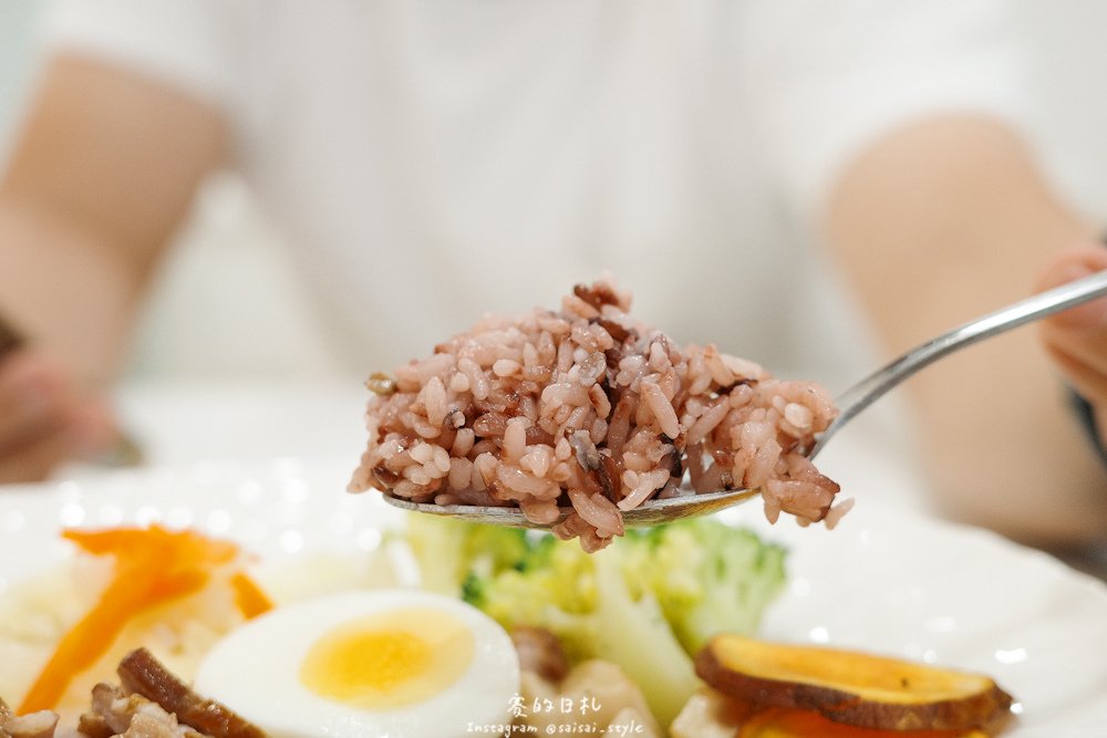米秘餐盒 台中中科店｜台中西屯美食｜國產秈米與秘方烹調，新鮮