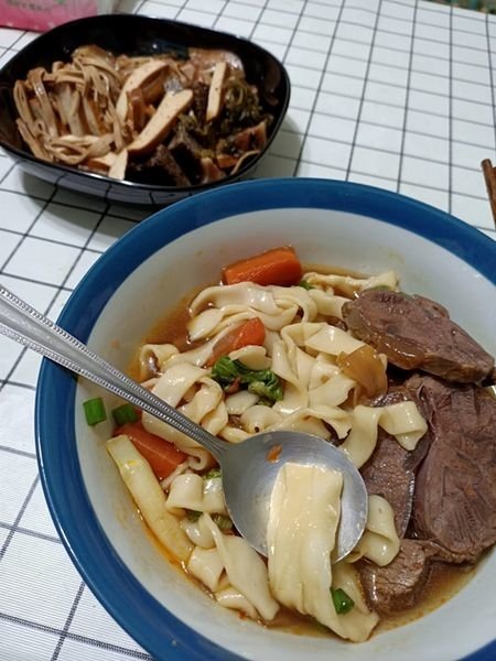 2020.09.27 煮牛肉麵 (22).jpg