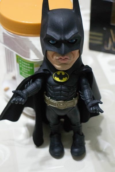 Mezco MDS Batman 嘟嘴 蝙蝠俠 (26).jpg