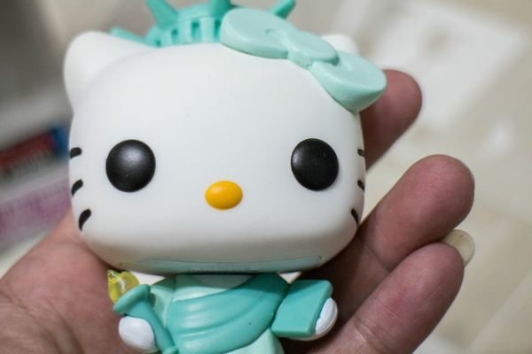 FUNKO POP HelloKitty Liberty 凱蒂貓 自由女神 限定版 2019 FALL NYCC 限定 三麗鷗 (8).jpg